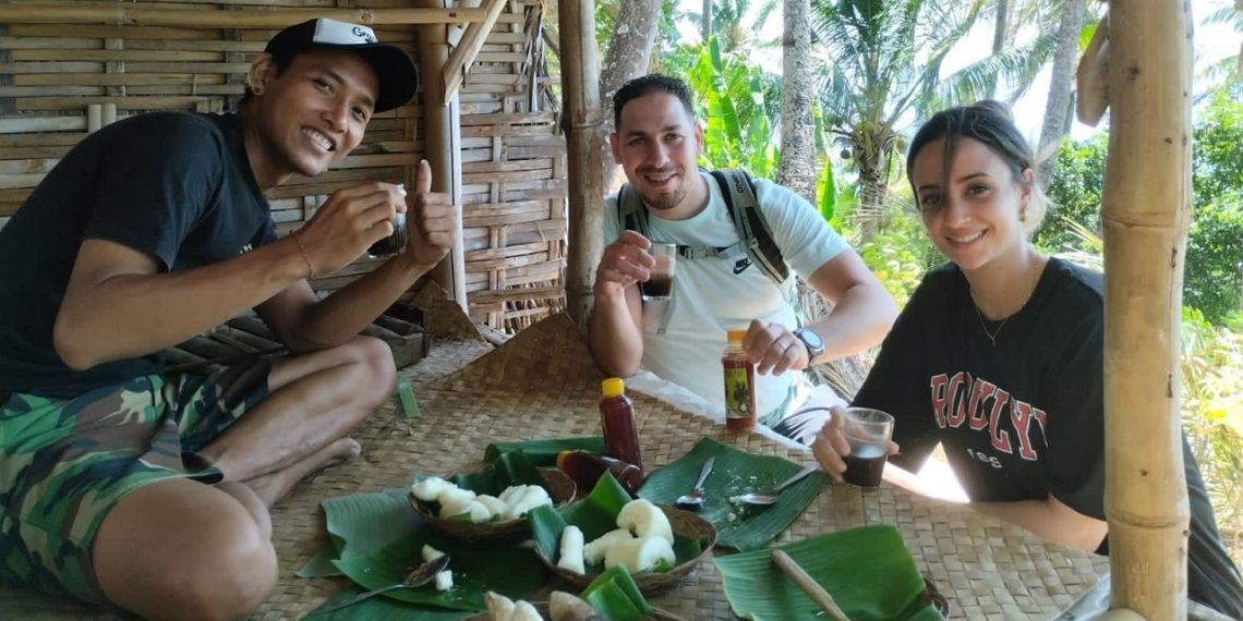 Wisata Jalan-jalan di Desa Les: Dari Pantai ke Bukit, Dari Palung Garam ke Panen Kunyit